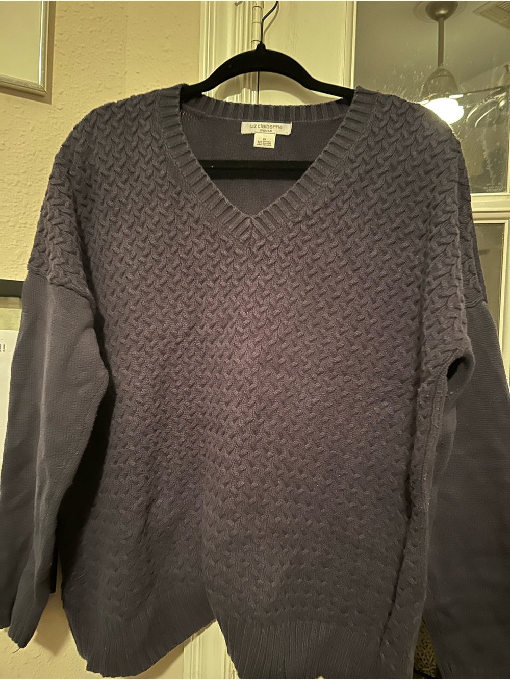 Liz Claiborne women’s Navy V-Neck Cable Knit Sweater